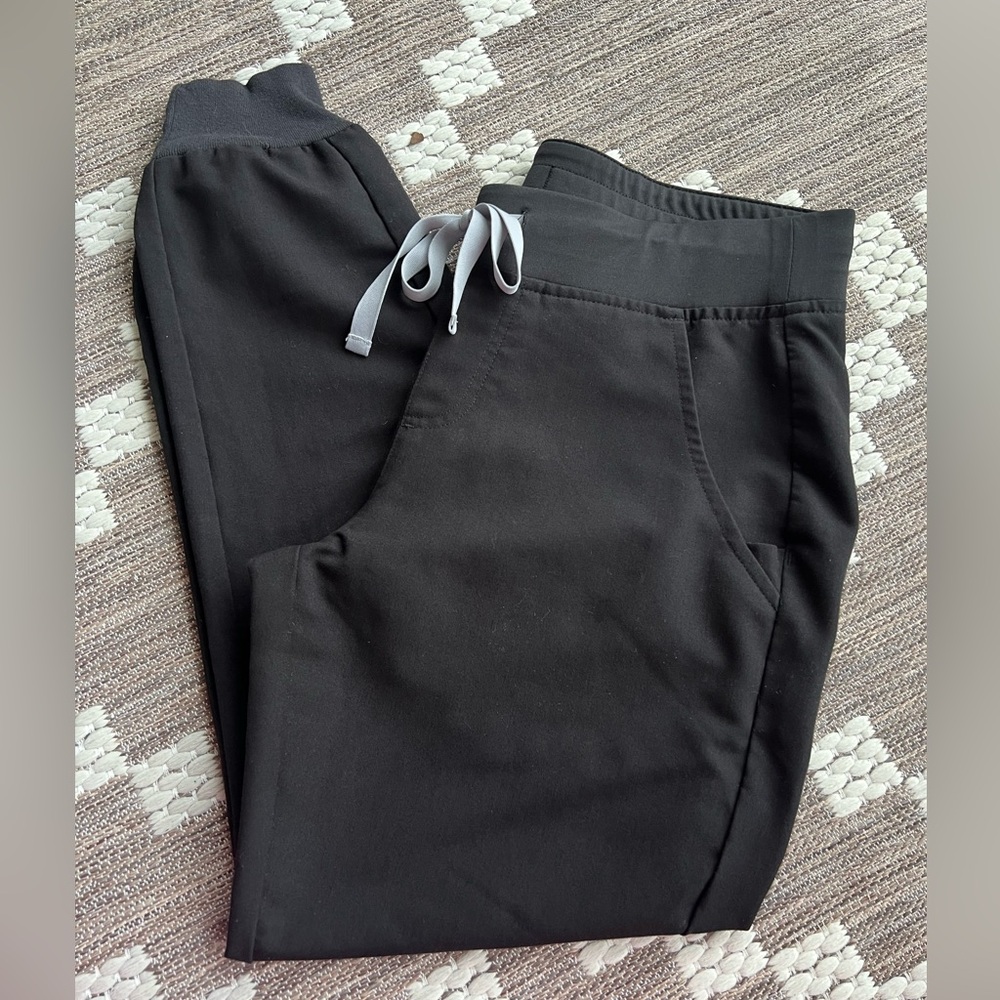 FIGS Black Zamora Jogger Scrub Pants SP